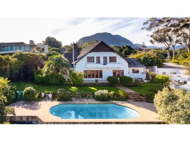  5  Louis Botha, Pearl Rise, Somerset West 